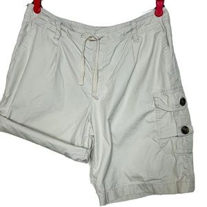 Liz Claiborne Size 8 Beige Bermuda Shorts Roll Tab Hiking Walking Shorts